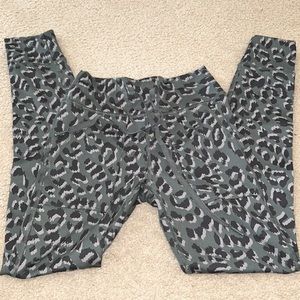 Cheetah print leggings